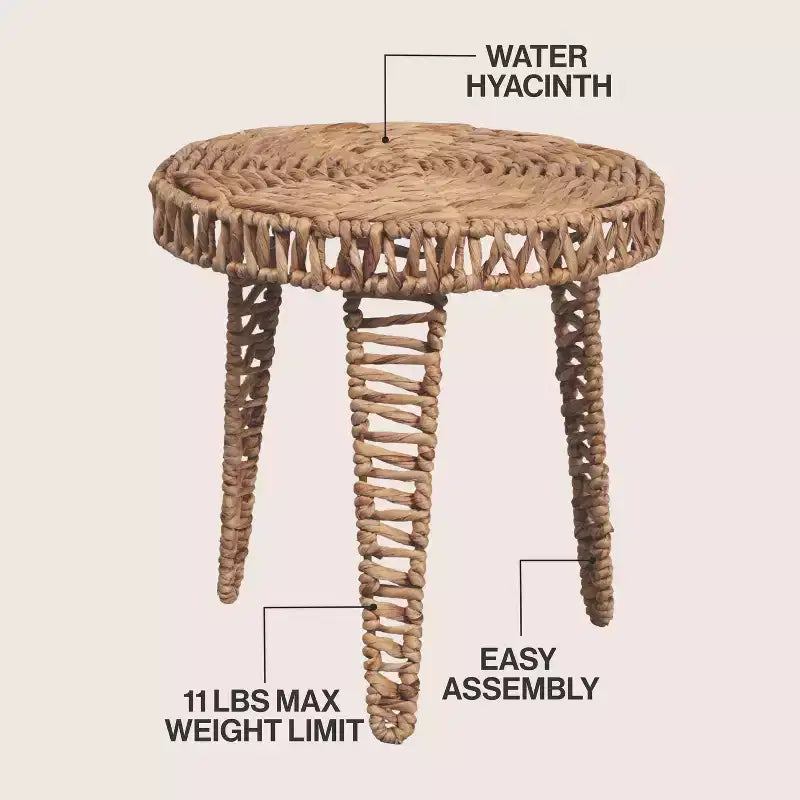 Boho-Couchtisch aus Wasserhyazinthe mit runder dreibeiniger Basis