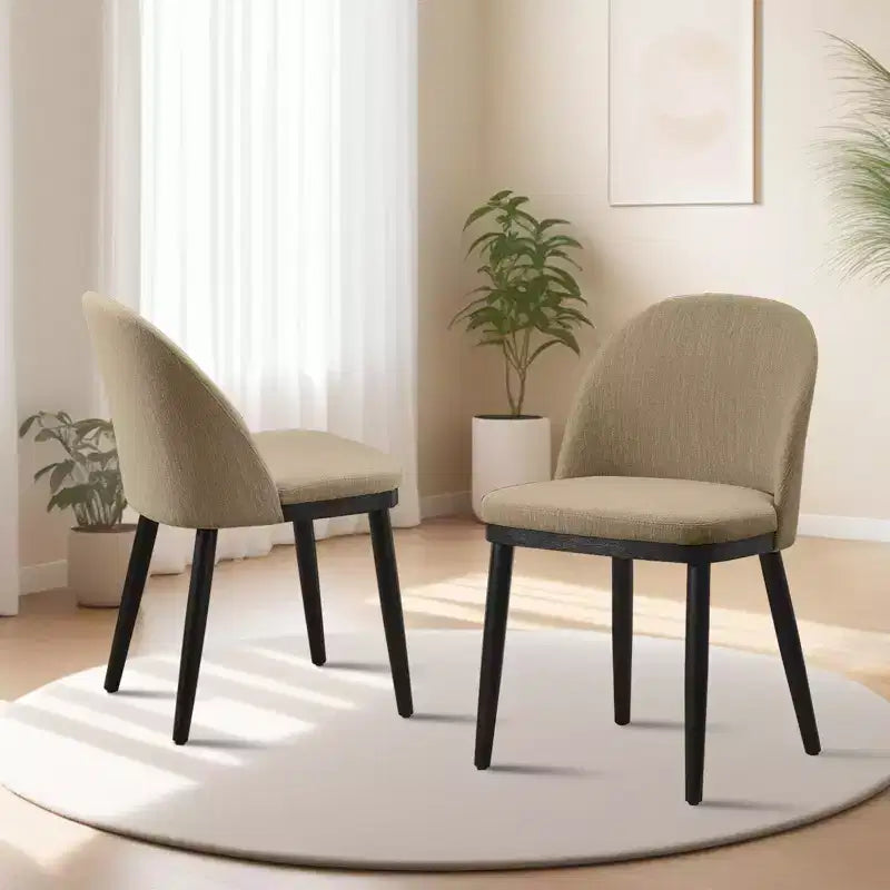 Gepolsterte Esszimmerstühle, moderner Stoff, hohe Rückenlehne, tiefer Sitz, Holzbeine, hohle Küchenstühle für das Esszimmer