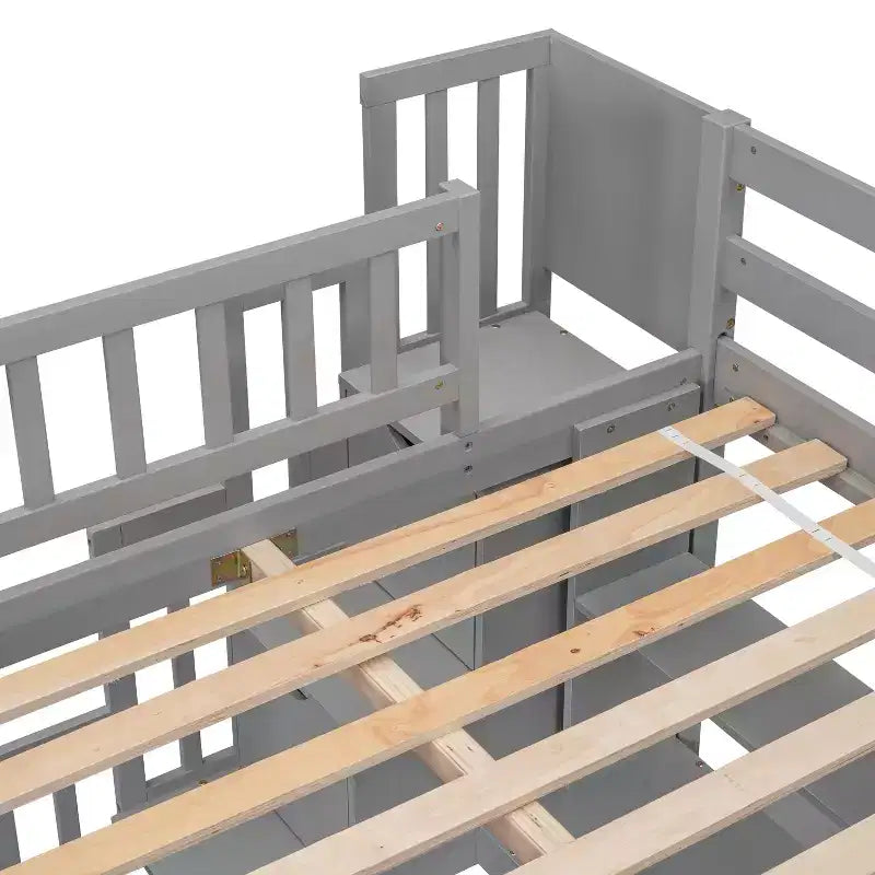 Doppel-Hochbett mit Schreibtisch und Ablageregalen, Hochbettgestell aus Kiefernholz mit Aufbewahrungstreppe für Jungen und Mädchen, kein Boxspringbett erforderlich, Grau